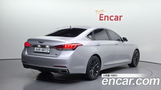 Hyundai Genesis из Кореи Encar