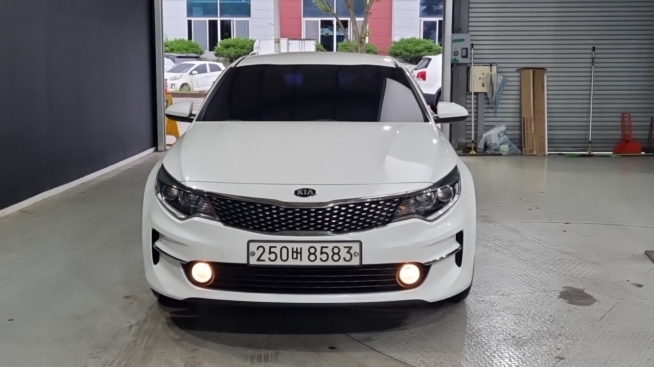 Kia K5 из Кореи Encar