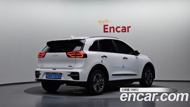 Kia Niro Noblesse — пробег 26 807 км — фото 2 из 5