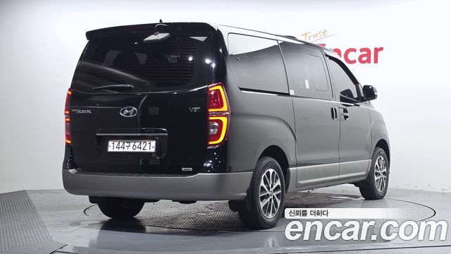 Hyundai Starex 4WD Urban 9-Seater Exclusive — пробег 92 770 км — фото 2 из 5
