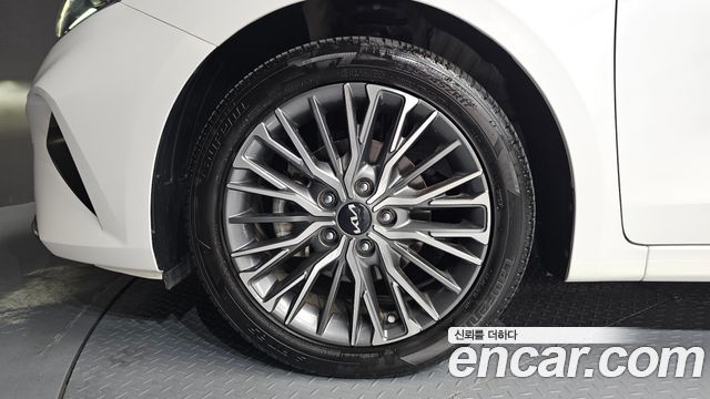Kia K3 из Кореи Encar