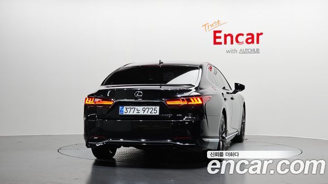Lexus LS из Кореи Encar