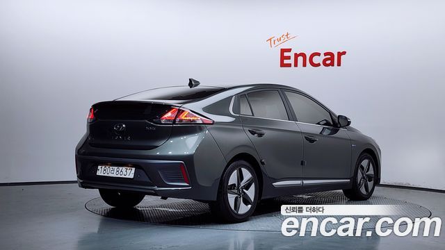 Hyundai Ioniq из Кореи Encar