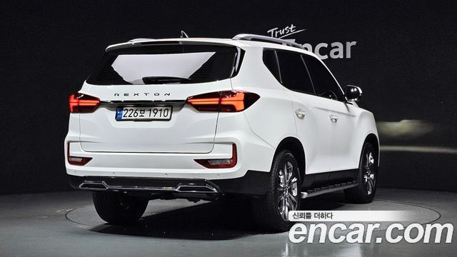 Ssangyong Rexton из Кореи Encar