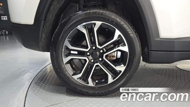 Jeep Compass из Кореи Encar