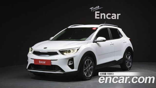 Kia Stonic из Кореи Encar