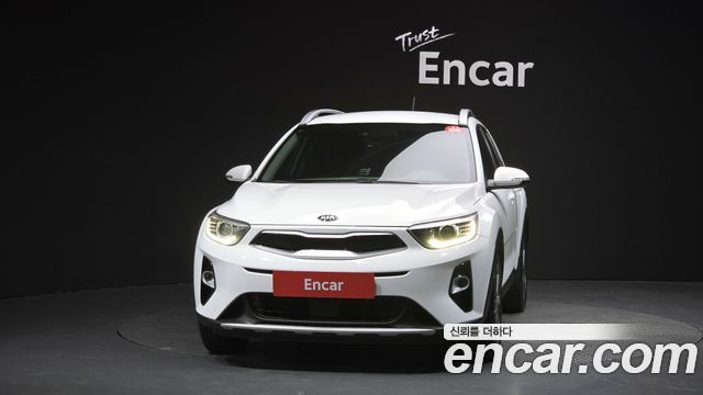 Kia Stonic из Кореи Encar