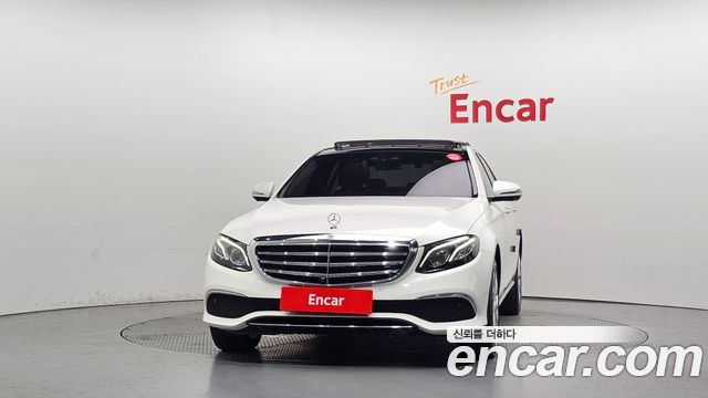 Mercedes-Benz E-Class из Кореи Encar