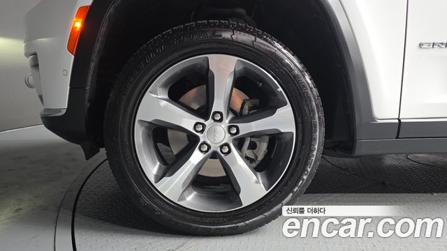 Jeep Cherokee 3.6 Limited — пробег 42 684 км — фото 5 из 5