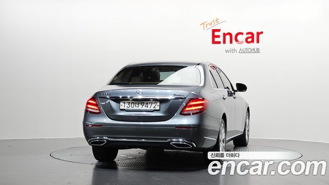 Mercedes-Benz E-Class E220d 4MATIC Exclusive — пробег 187 327 км — фото 4 из 5