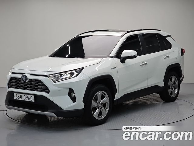 Toyota RAV4 2,5 4WD Hybrid LTD — пробег 75 650 км — фото 1 из 5