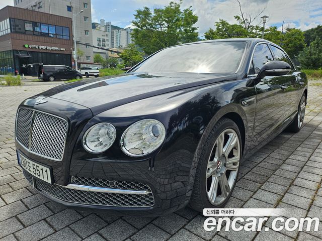 Bentley Flying Spur 4.0 — пробег 147 538 км — фото 1 из 5