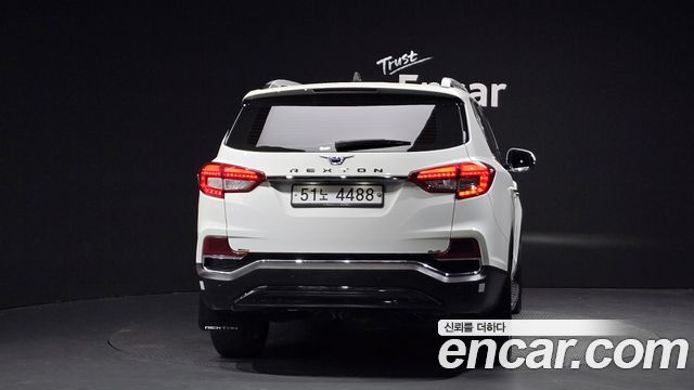 Ssangyong Rexton из Кореи Encar