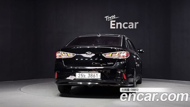 Hyundai Sonata Premium — пробег 156 393 км — фото 4 из 5