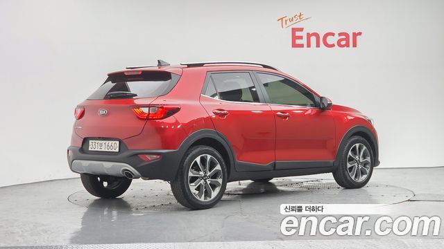 Kia Stonic из Кореи Encar