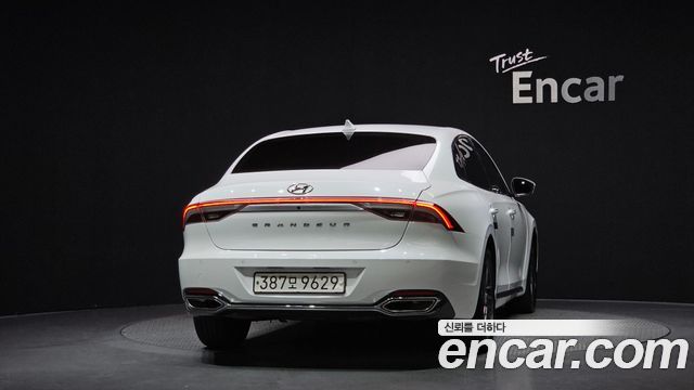 Hyundai Grandeur из Кореи Encar
