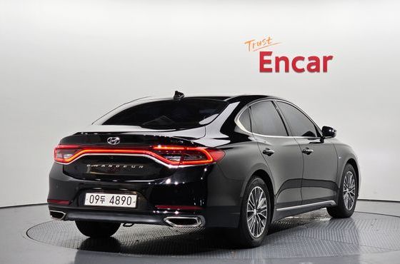Hyundai Grandeur Exclusive Special — пробег 110 458 км — фото 2 из 5