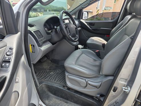 Hyundai Starex Van 5-Seater Smart — пробег 82 000 км — фото 4 из 5