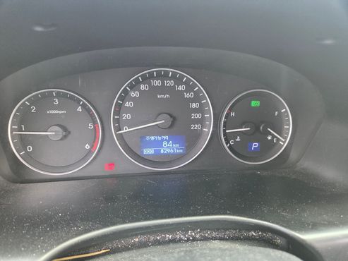 Hyundai Starex Van 5-Seater Smart — пробег 82 000 км — фото 5 из 5