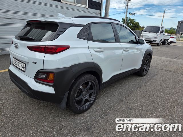 Hyundai Kona из Кореи Encar