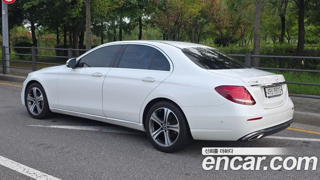 Mercedes-Benz E-Class из Кореи Encar