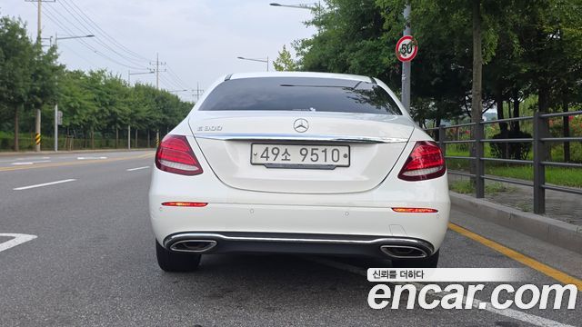 Mercedes-Benz E-Class из Кореи Encar