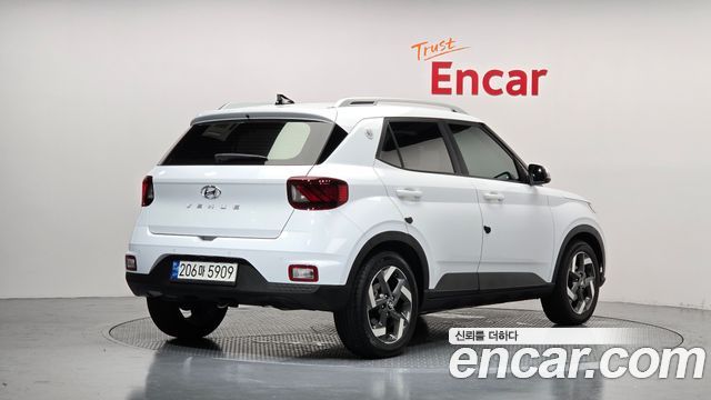 Hyundai Venue из Кореи Encar