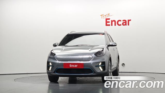 Kia Niro Noblesse — пробег 65 504 км — фото 3 из 5