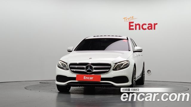 Mercedes-Benz E-Class из Кореи Encar
