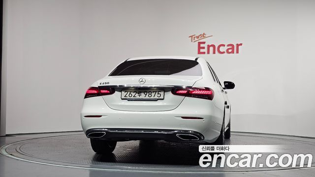 Mercedes-Benz E-Class из Кореи Encar