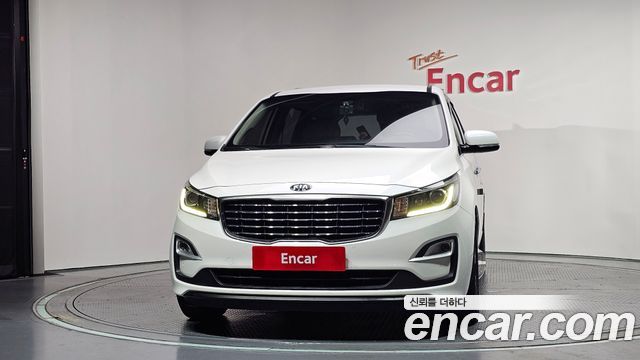 Kia Carnival 11-Seater Prestige — пробег 127 313 км — фото 3 из 5