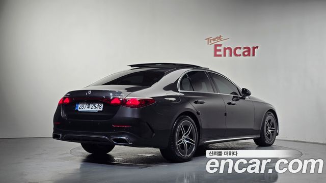 Mercedes-Benz E-Class из Кореи Encar