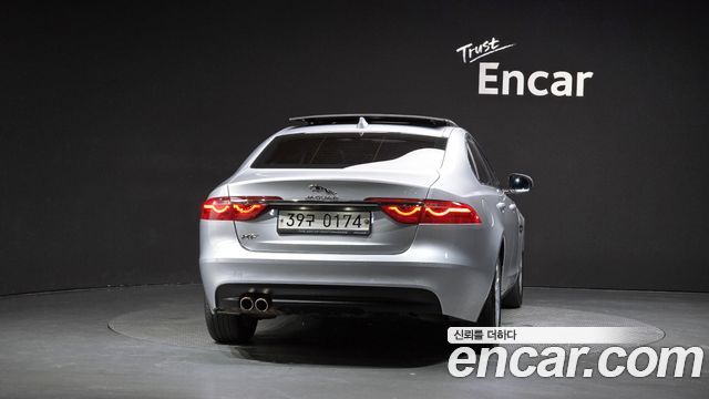 Jaguar XF из Кореи Encar