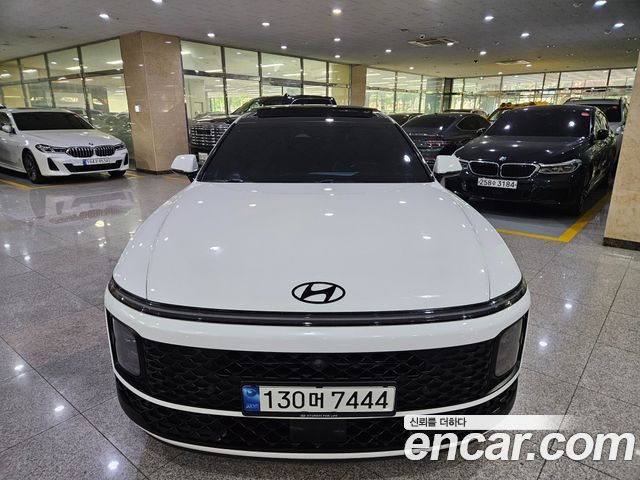 Hyundai Grandeur 3,5 Gasoline 4WD Calligraphy — пробег 23 999 км — фото 2 из 5