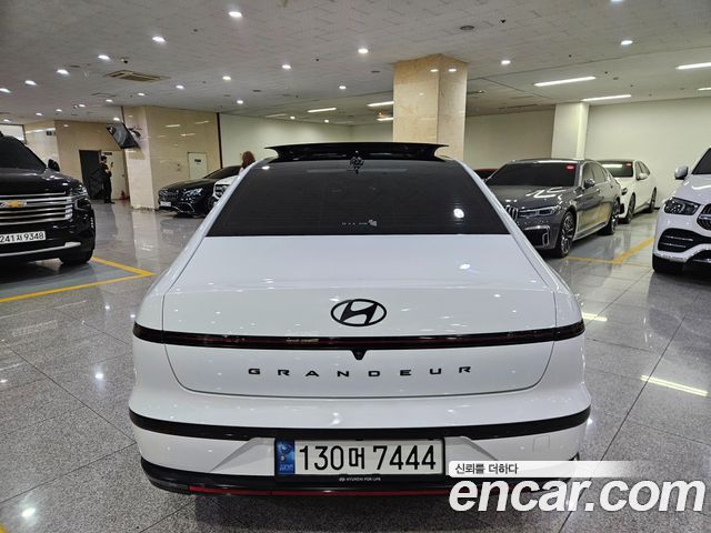 Hyundai Grandeur 3,5 Gasoline 4WD Calligraphy — пробег 23 999 км — фото 4 из 5