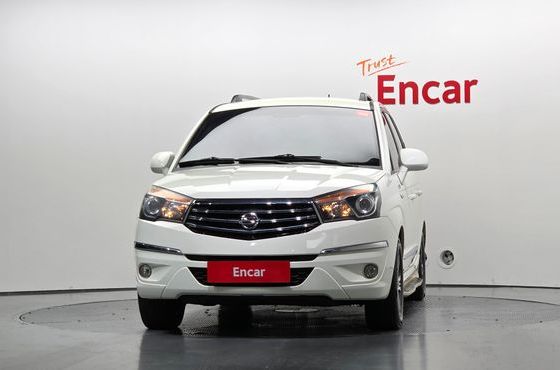 Ssangyong KORANDO 4WD GT 9-seater — пробег 176 630 км — фото 3 из 5