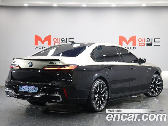 BMW i7 из Кореи Encar