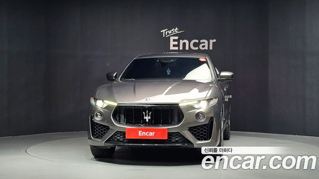 Maserati Levante из Кореи Encar