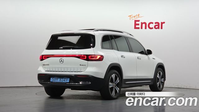 Mercedes-Benz EQB из Кореи Encar