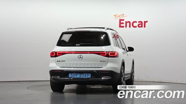 Mercedes-Benz EQB из Кореи Encar