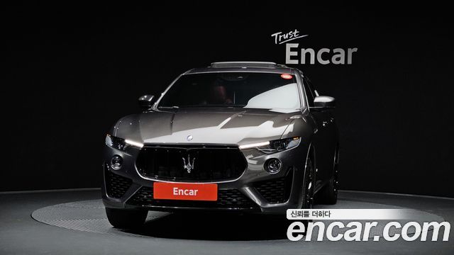 Maserati Levante из Кореи Encar