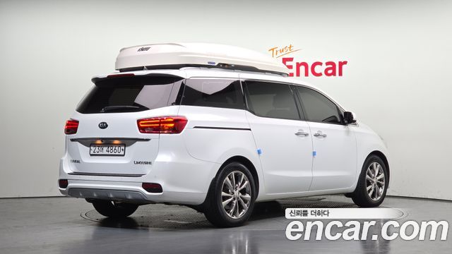 Kia Carnival из Кореи Encar