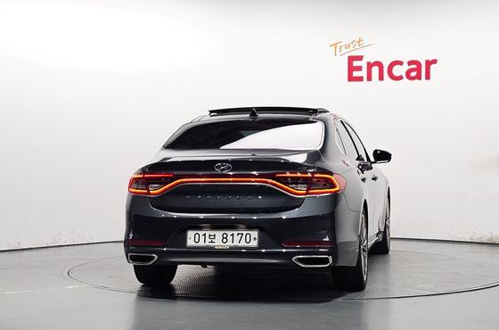 Hyundai Grandeur 2.4 Premium Special — пробег 57 469 км — фото 4 из 5