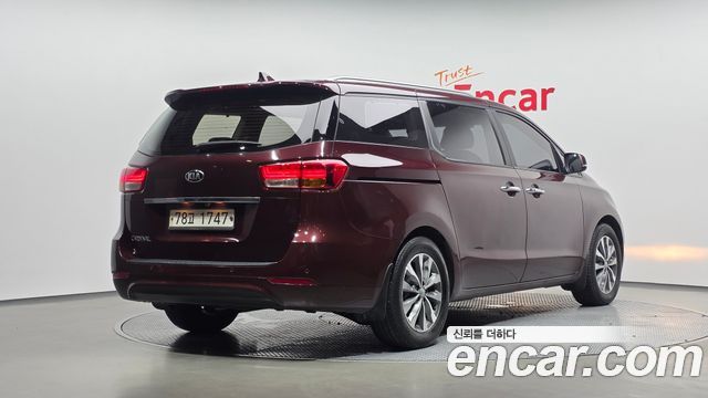 Kia Carnival из Кореи Encar