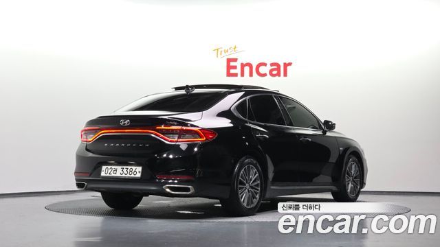 Hyundai Grandeur из Кореи Encar