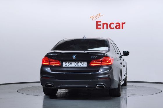 BMW 5-Series 530i xDrive M Sport Package Plus — пробег 76 613 км — фото 4 из 5