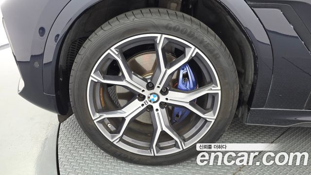 BMW X6 xDrive40i M Sport — пробег 98 249 км — фото 5 из 5