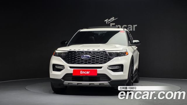 Ford Explorer 3.0 Platinum 4WD — пробег 57 741 км — фото 3 из 5