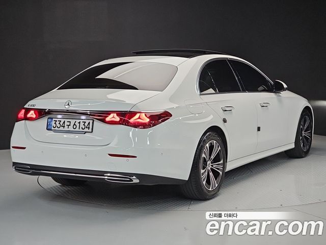 Mercedes-Benz E-Class из Кореи Encar
