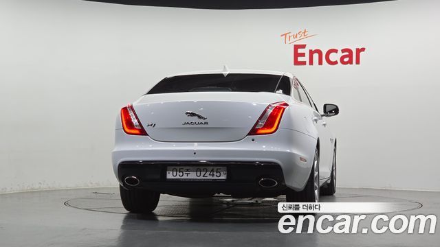 Jaguar XJ из Кореи Encar